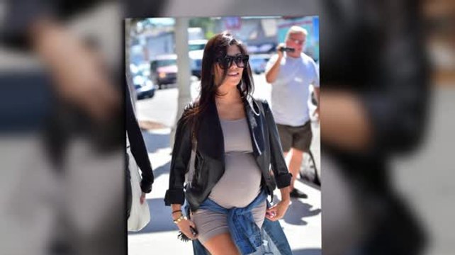 Kourtney Kardashian Shows off Her Blooming Baby Bump