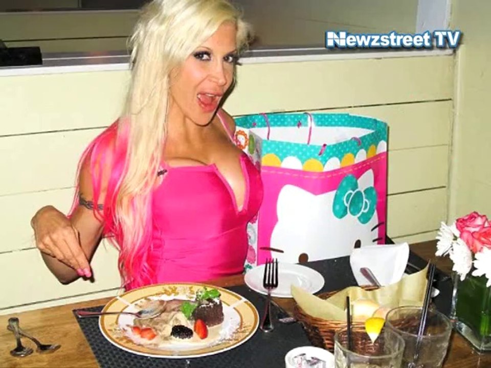 Angelique ‘Frenchy’ Morgan shows off pink derriere