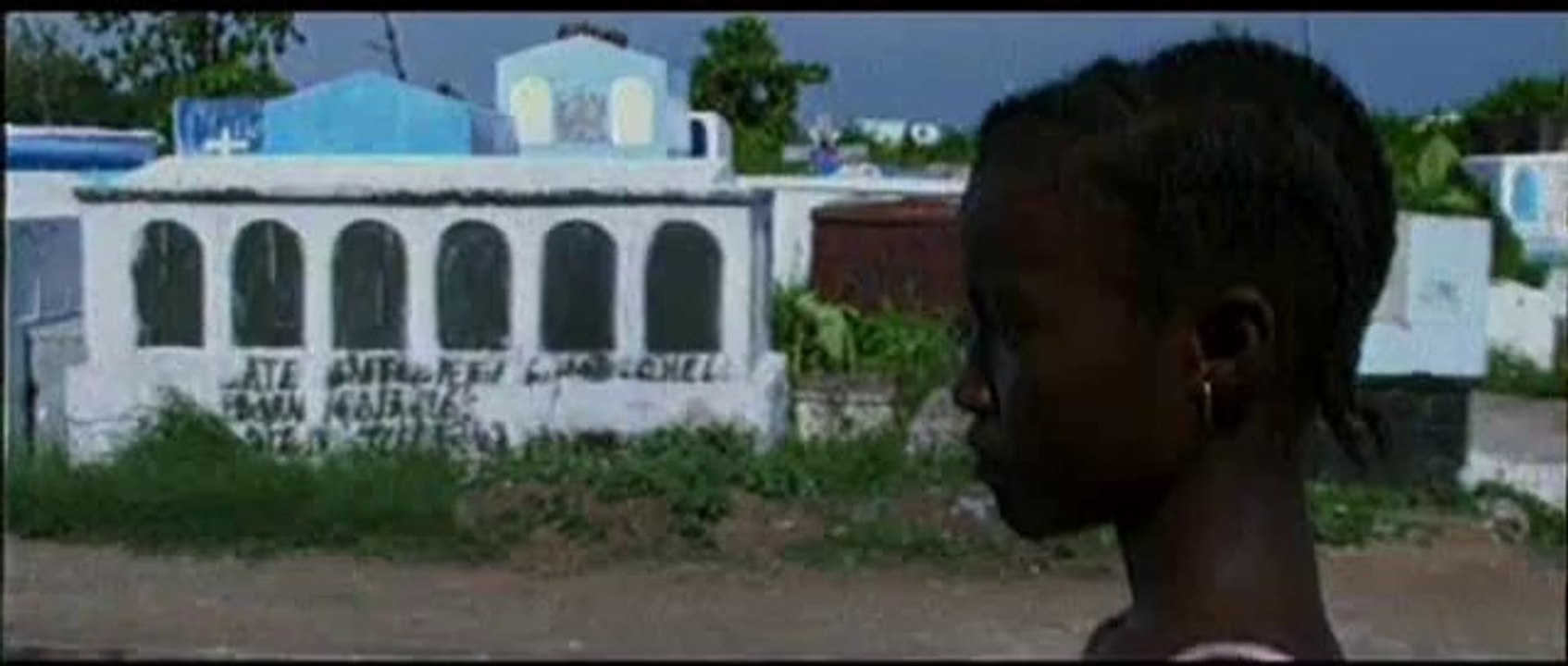 Johnny mad dog - Bande-annonce (VOST)