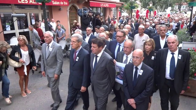 Début de l'hommage à Hervé Gourdel à Saint-Martin-Vésubie