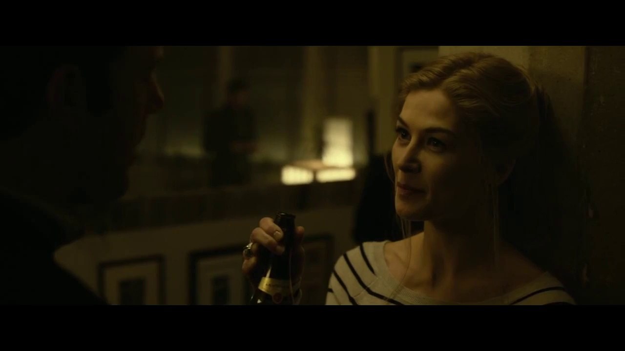 Garota Exemplar - Movie Clipe