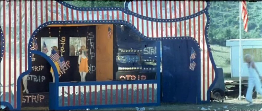 Fantasia chez les ploucs - Bande-annonce