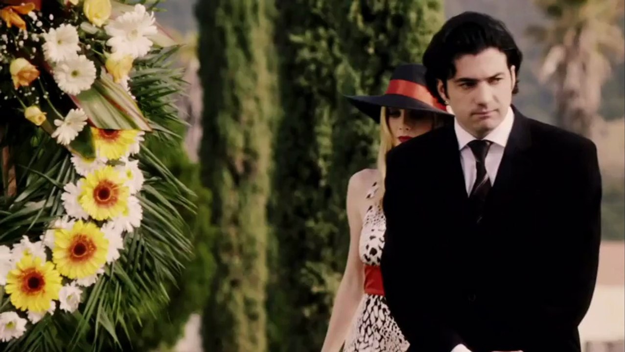From Prada to Nada - Trailer (VO)