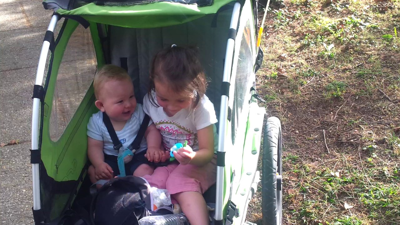 20140922_Zoe_Jules_rigolent