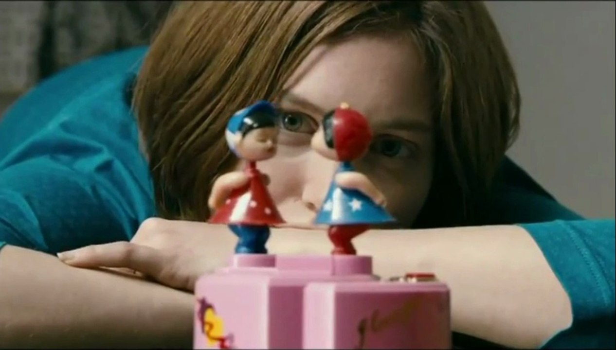 Elle ne pleure pas, elle chante - Bande-annonce