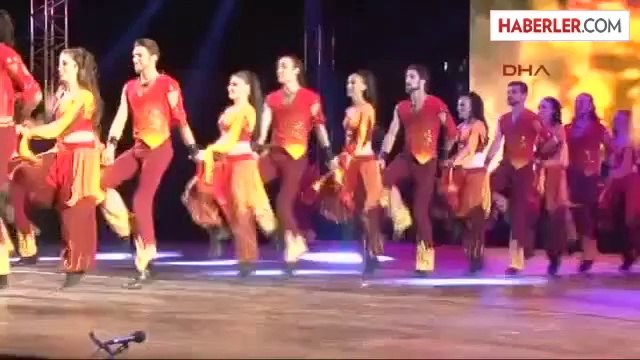 Bakan Eker, Kürtçe Mevlit Okudu