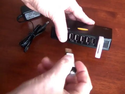 Review Vantec 7 Port Hi-Speed USB 2.0 Hub (UGT-PH207)