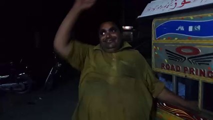 even beggers in Pakistan are not happy with PM Nawaz Sharif GoNawazGo