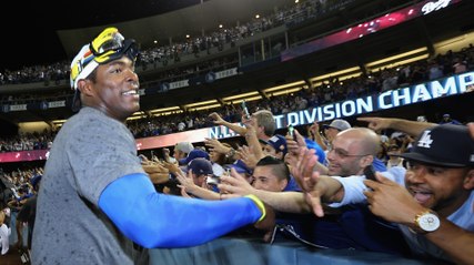 Dodgers' Yasiel Puig's Celebrates By Opening Beers with Teeth