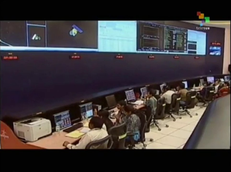 Indian spacecraft sends first Mars images