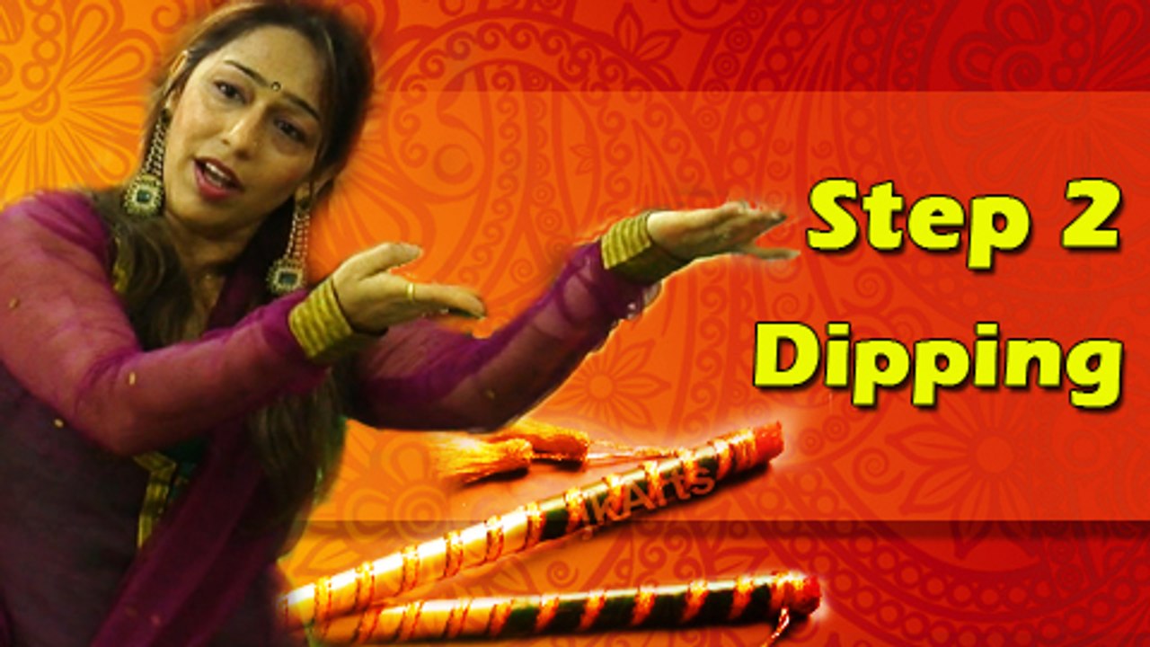 Learn Garba Dance Steps With Phulwa Khamkar - Step 2- Dipping - Navratri Special