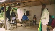 Sierra Leone : dans un village décimé par Ebola