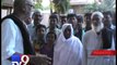 Bhavnagar Morari Bapu helps Muslim couple to go Mecca for Hajj pilgrimage in Saudi Arabia - Tv9 Gujarati
