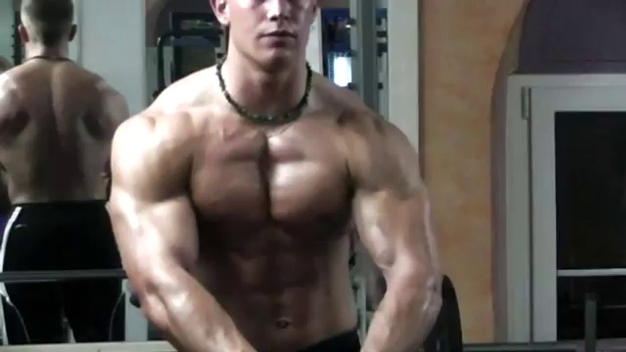 AMAZING WORKOUT MOTIVATION!!! 18 years old bodybuilder  {MotivationBuild}