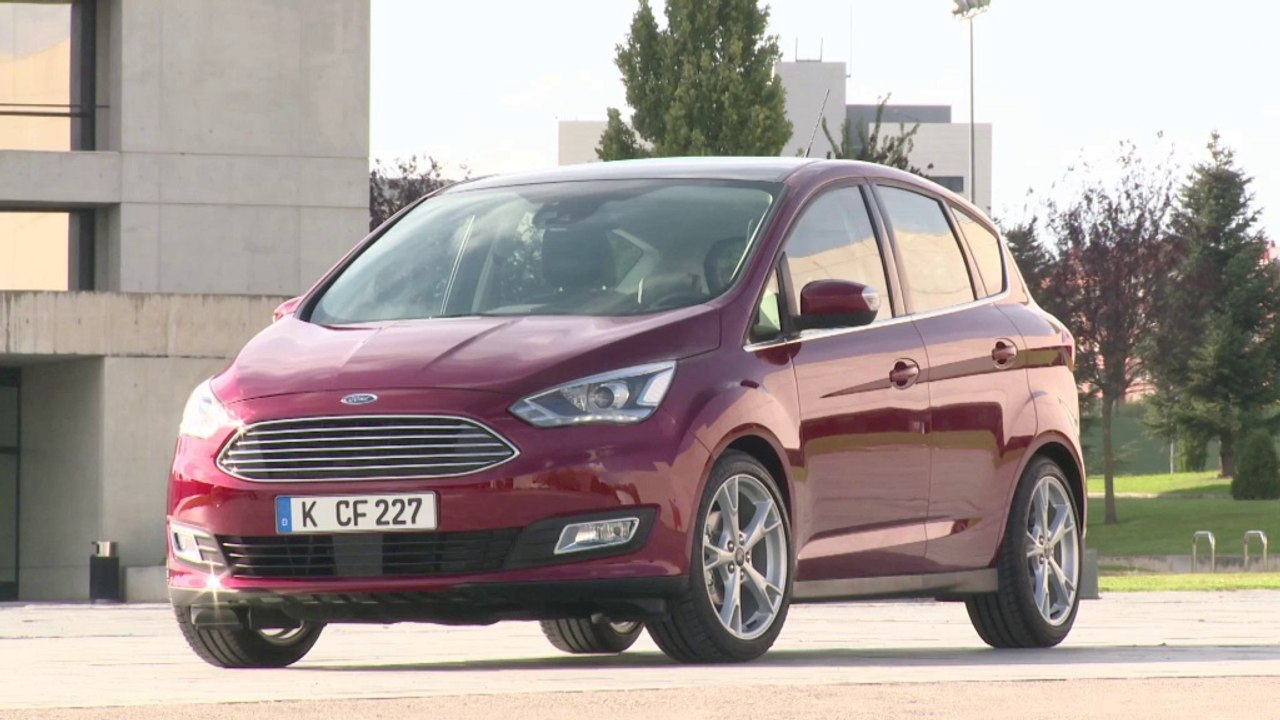 La Ford Focus s’offre un design plus racé et de nouvelles technologies d'aide à la conduite