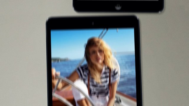 Le numéro d'octobre 2014 de Vogue Paris s'enrichit sur iPad