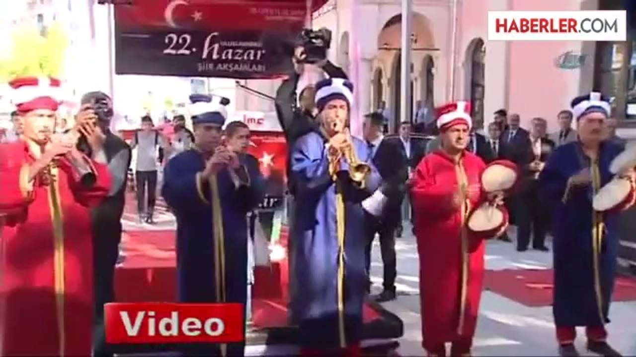 22. Hazar Şiir Akşamları 'Şairler Yürüyüşü' ile Başladı