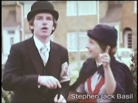 1980s Public Information Film - Pelican Crossing