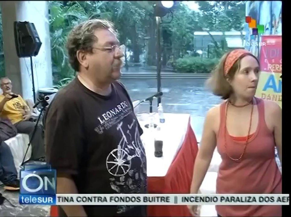 De literatura y socialismo libertario habló Taibo II en Caracas