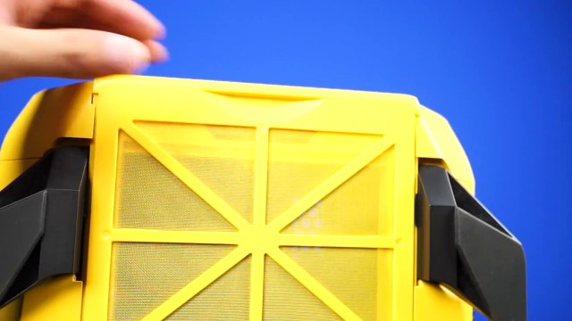 Corsair Graphite Series 380T Mini-ITX Ultimate LAN Case Unboxing and Overview