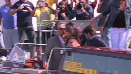 Clooney deixa ‘despedida de solteiro’