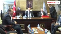 Başbakan Yardımcısı Akdoğan, Mardin Valiliğini Ziyaret Etti