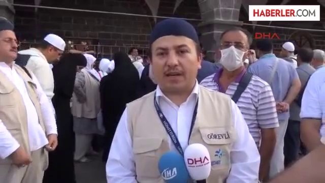 Türk Hacı Adayları Medine'de Son Ziyaretlerini Yaparak Mekke'ye Geçiyor