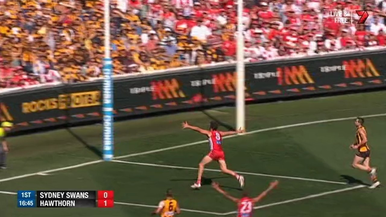 AFL 2014 - Grand Final - Sydney v Hawthorn (1st quarter)