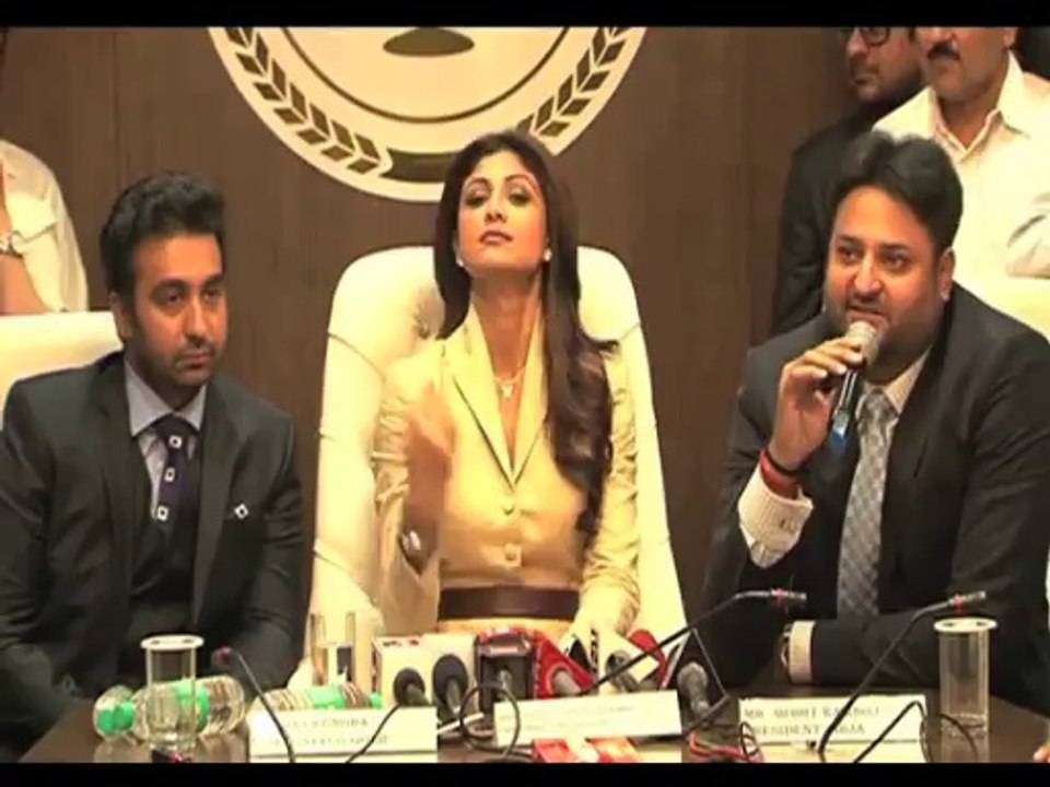 Road accident of Shilpa Shetty and Raj Kundra