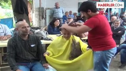 Muhtar ve Eşi Kansere Dikkat Çekmek İçin Saçlarını Kazıttı
