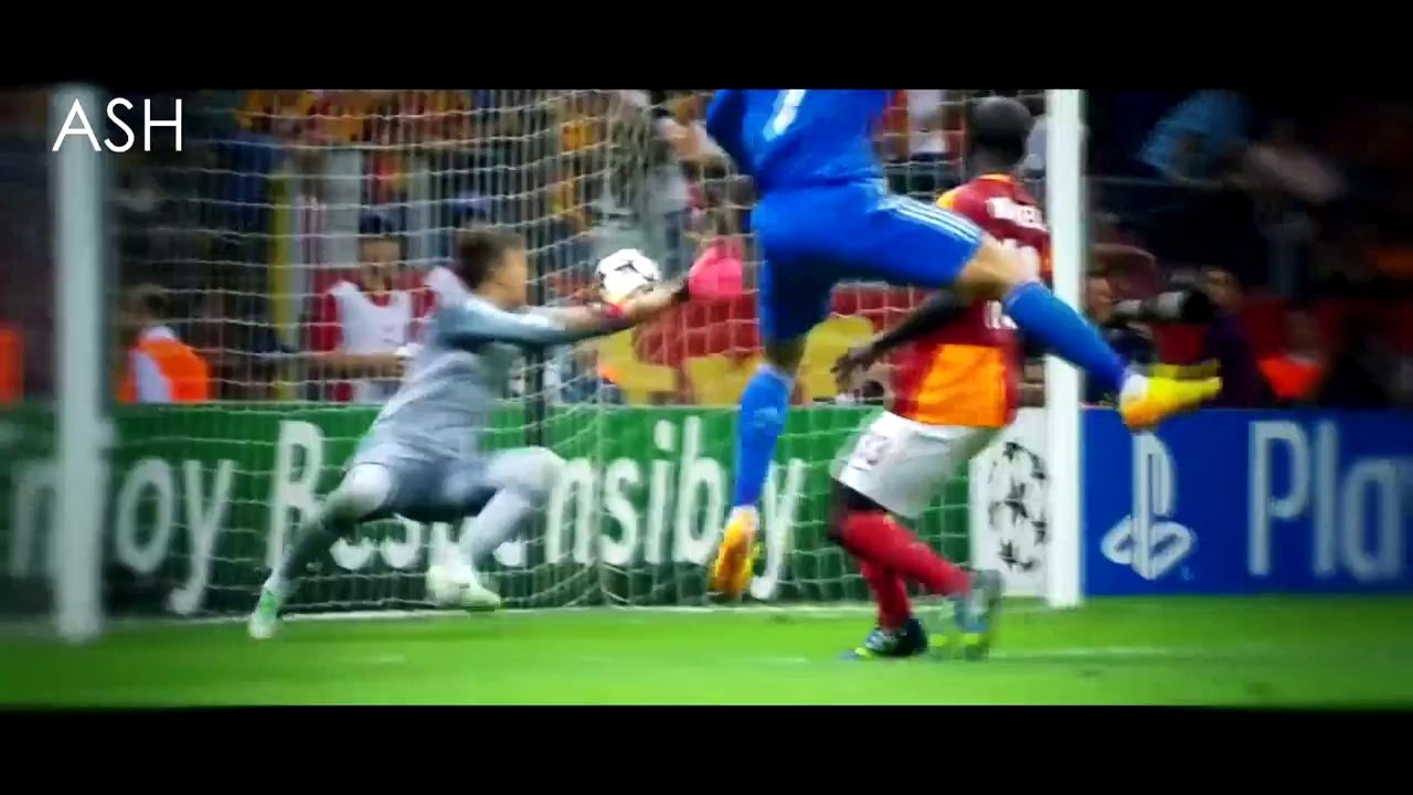 Cristiano Ronaldo Vs Lionel Messi - The Best