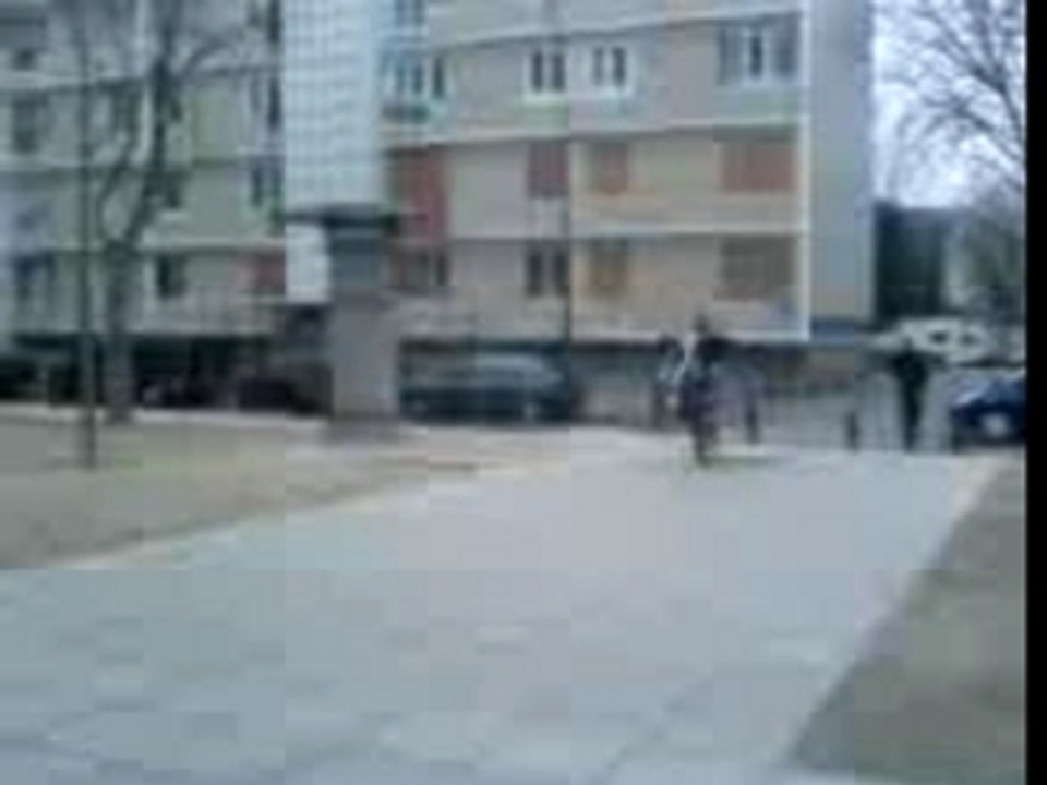 clichy 92110 roue ariére o kartier nord