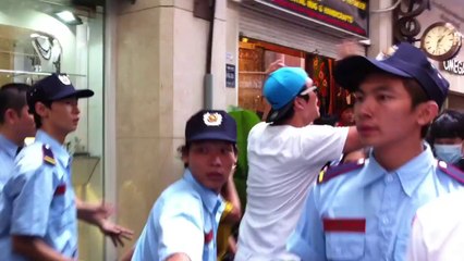 WooBin quay ngoại cảnh ở Việt Nam