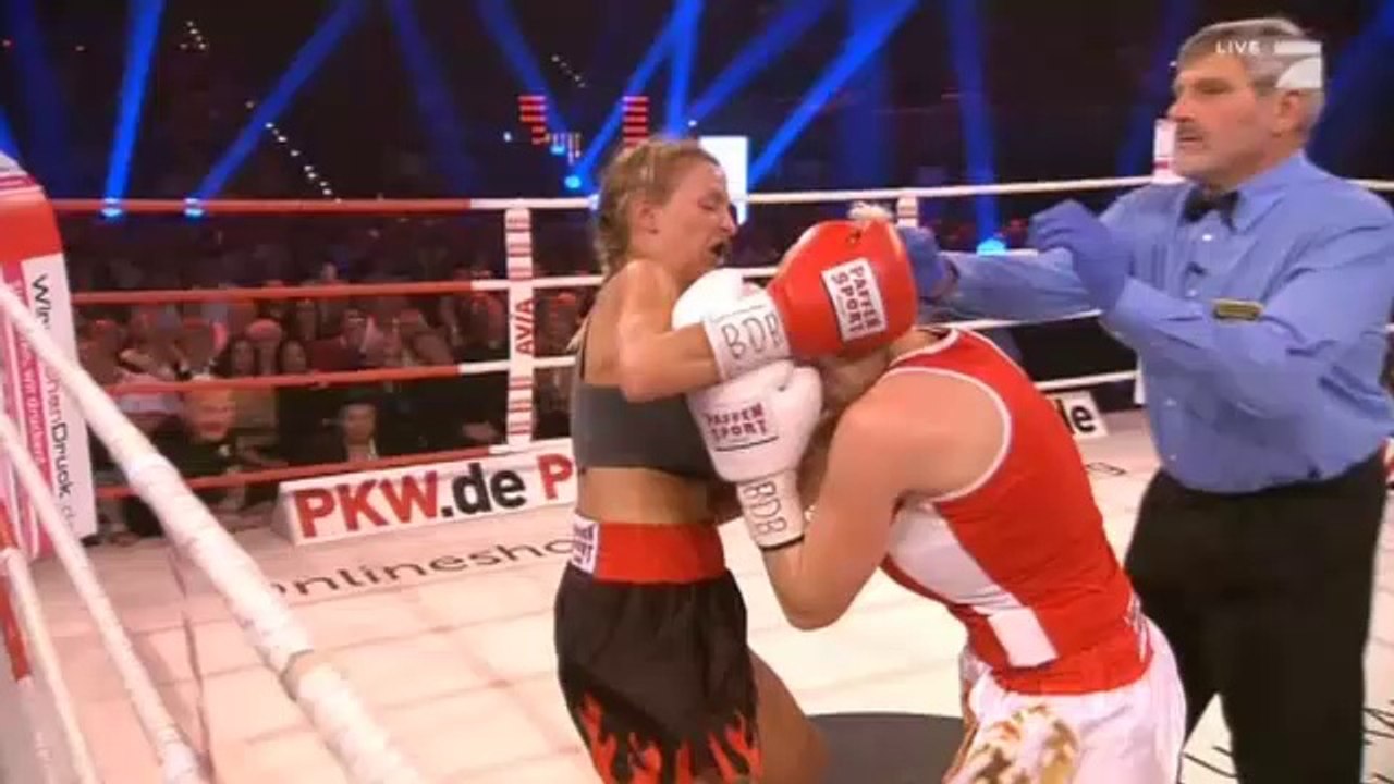 Melanie Müller verprügelt Jordan Carver