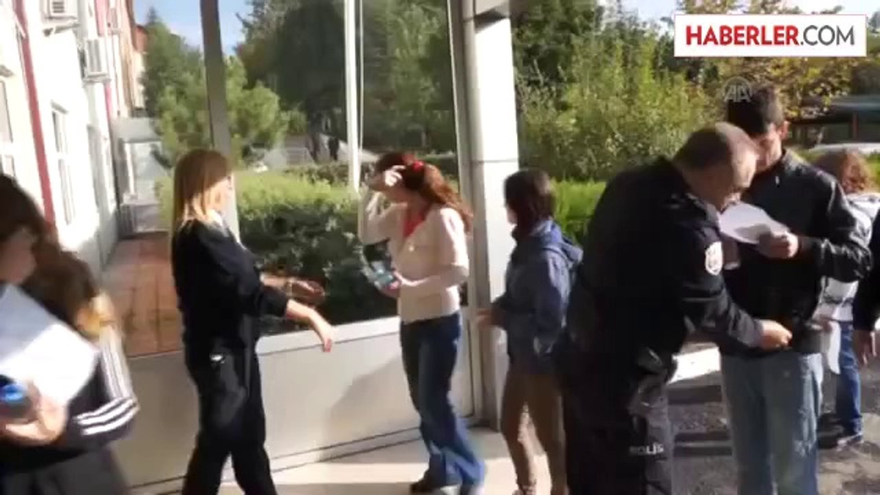 Ortaöğretim Mezunları İçin Düzenlenen KPSS Başladı