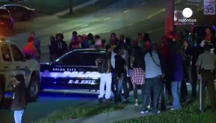 Polícia de Ferguson baleado em tentativa de assalto