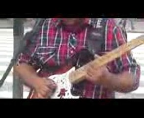 Willian Lee tocando The Wall Pink Floyd