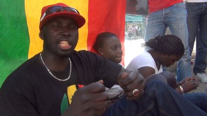 Quand le "collectif Wade Dégage" de Bordeaux s'expriment