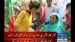 Mother Of Cancer Survivor Almost Cries While Praising Imran Khan & SKMH At PTI Lahore Jalsa Venue