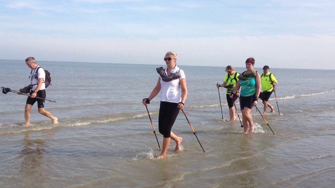 Marche nordique les pieds dans l'eau le 28 sep 2014