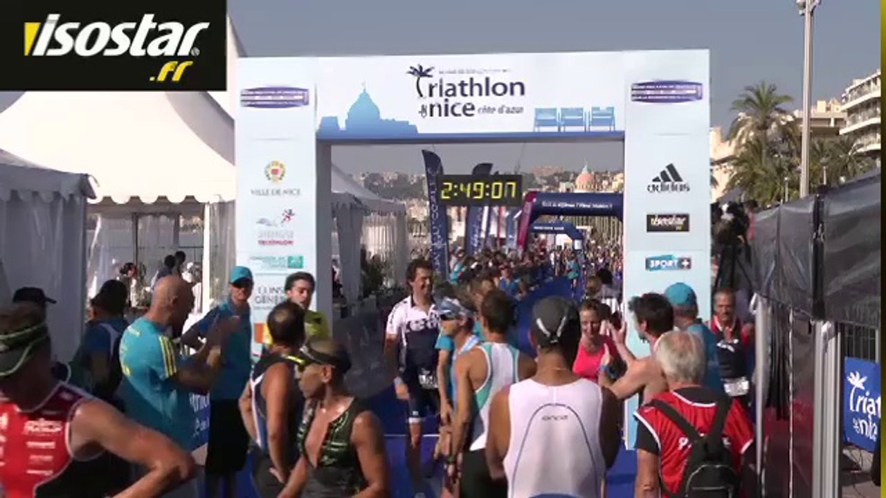 Arrivée Triathlon de Nice Côte d'Azur  de 02.43.51 à 02.57.41