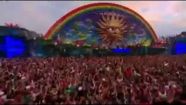 HAHAH David Guetta Playing DILA TEER BIJA at Tomorrowland.