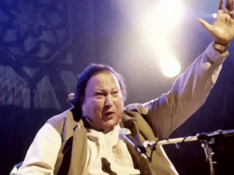 Aag Daman Mein Lag Jaye Gi - Ustad Nusrat Fateh Ali Khan - YouTube