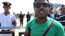 بالفيديو.. أنصار مبارك يحتفلون قبل النطق بالحكم أمام  أكاديمية الشرطة