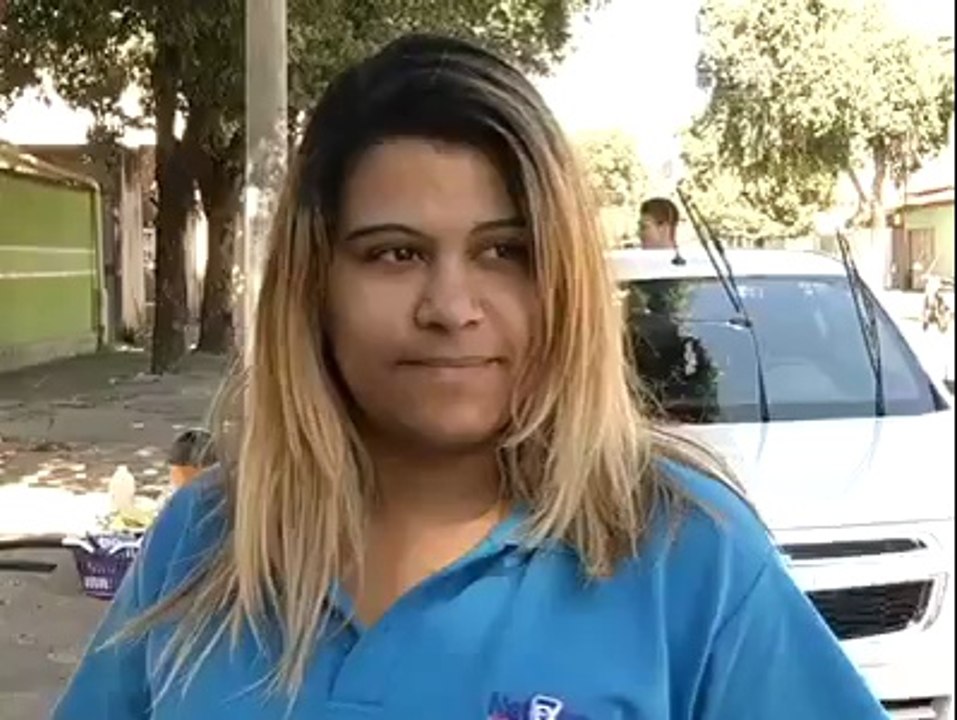 Lavar o carro com um copo de água