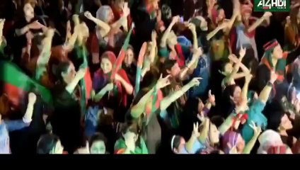 mera captain Imran Khan. . . awesom crowed at PTI jalsa Lahore 28 september 2014.