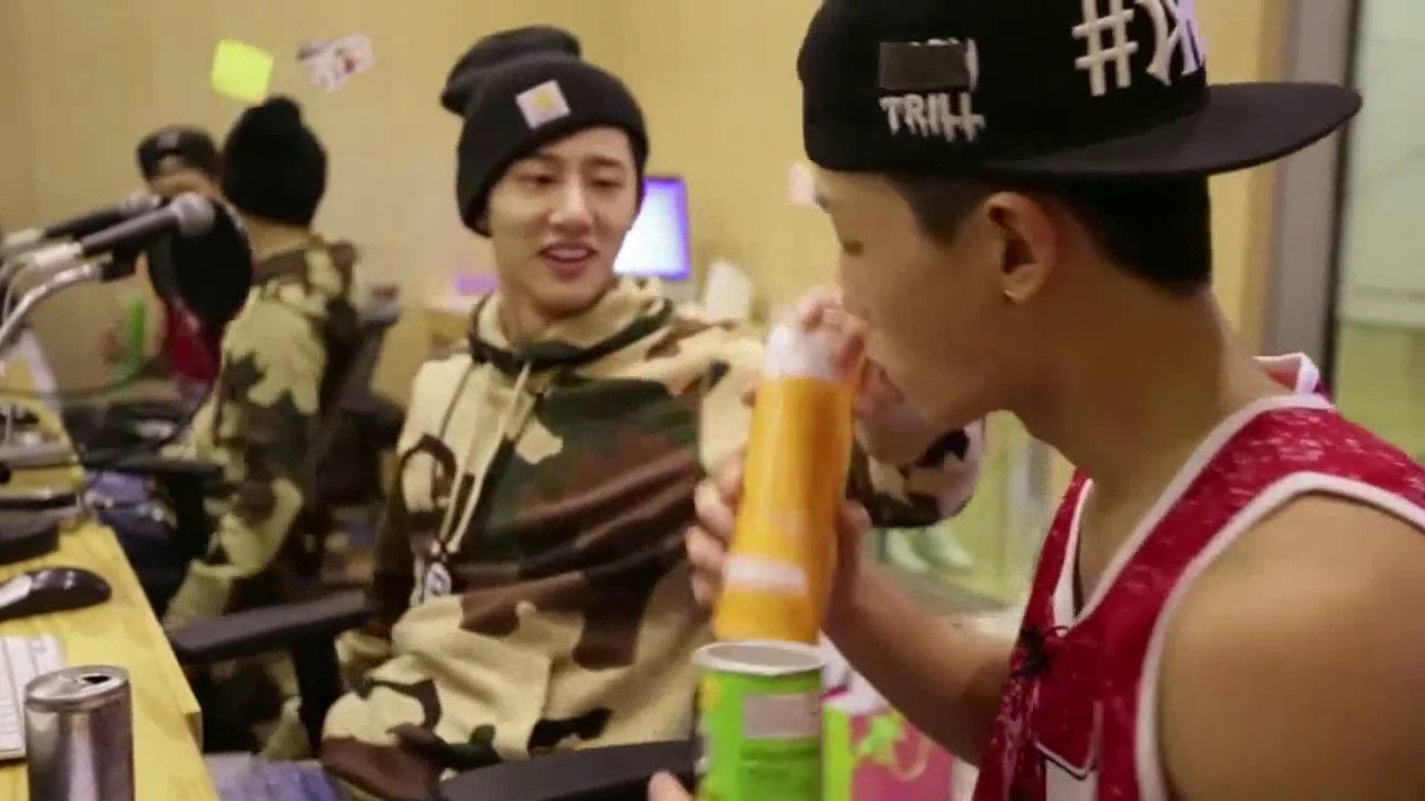 [Sub Español] Primera Reacción de B.I, Bobby & Jinhwan al intro de Mix & Match