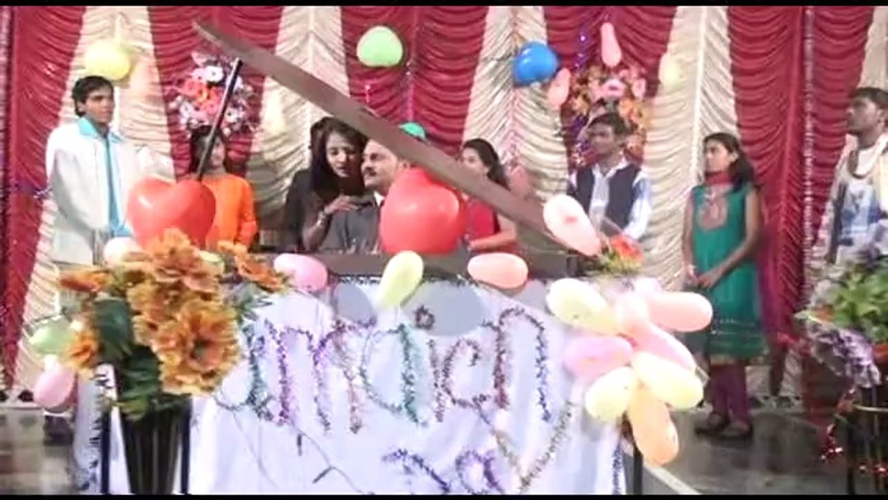 Tu Mazhya Manat - Marathi Album: Konkan Cha Raja Hapoos Maaza - Singers: Ashok, Radhika