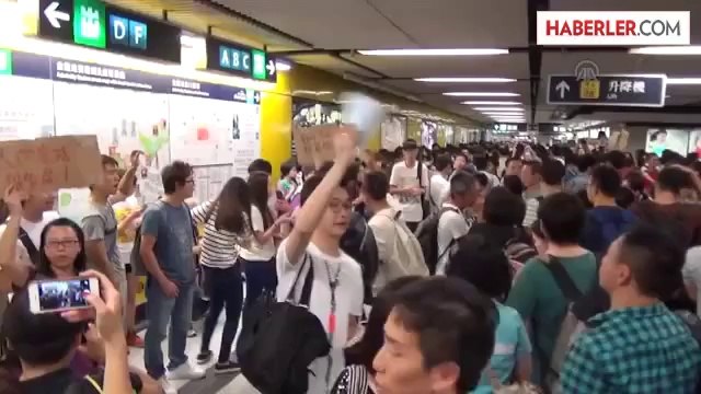 Çin'in Hong Kong'da Demokratik Reformlara İzin Vermemesi Protesto Ediliyor - Hong