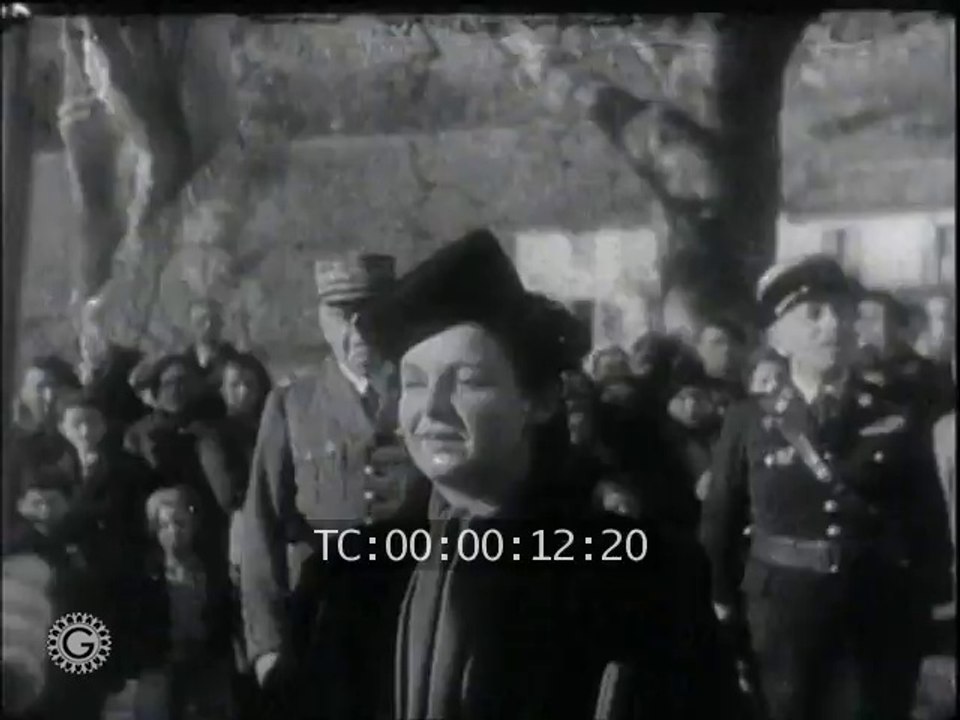 la princesse antoinette  de monaco   marraine  d'un bataillon de Chasseurs  Alpins